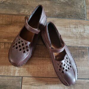 Naot Brown Leather Mules